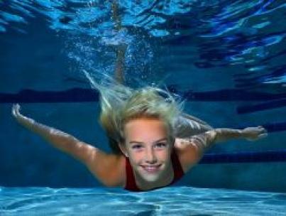 Как научить ребенка плавать – полезные советы и упражнения Быстро научится плавать 11 лет